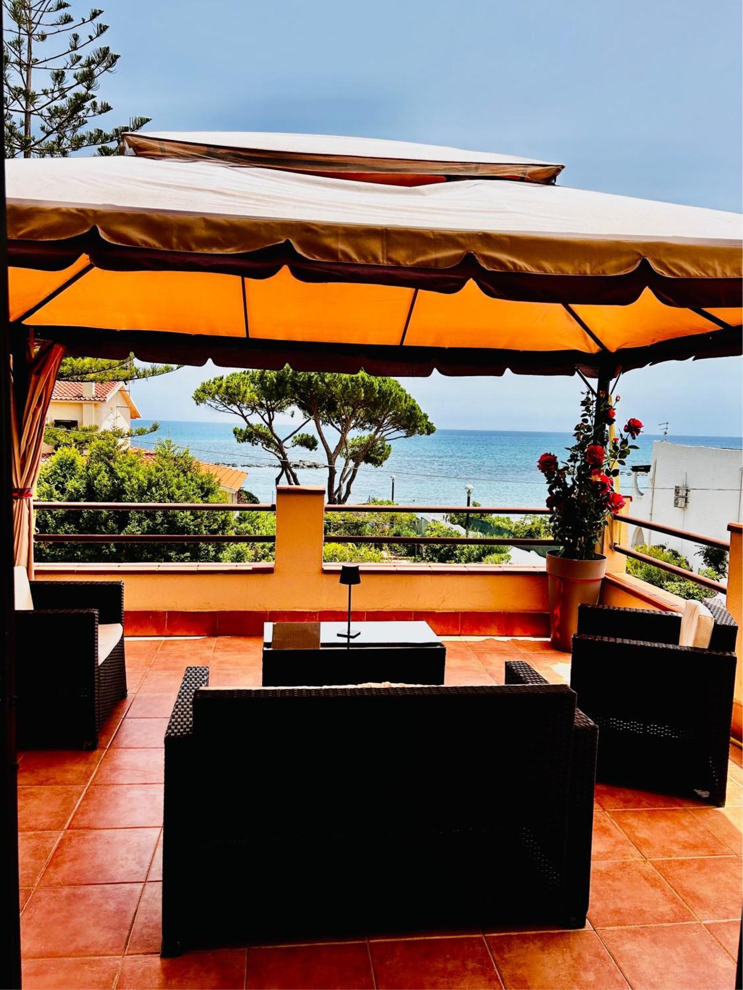 Villa Ro Porto Columbu - Perd'E Sali Exterior foto