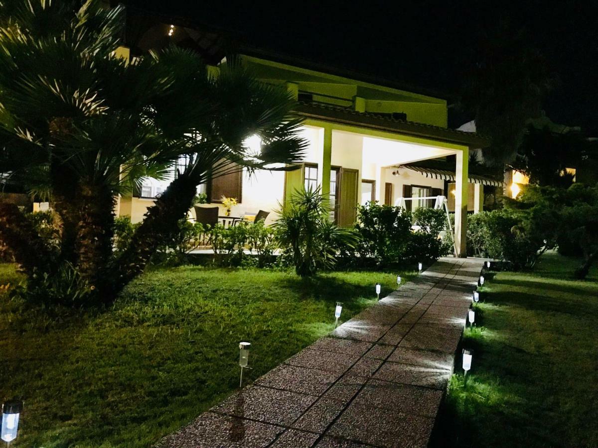 Villa Ro Porto Columbu - Perd'E Sali Exterior foto